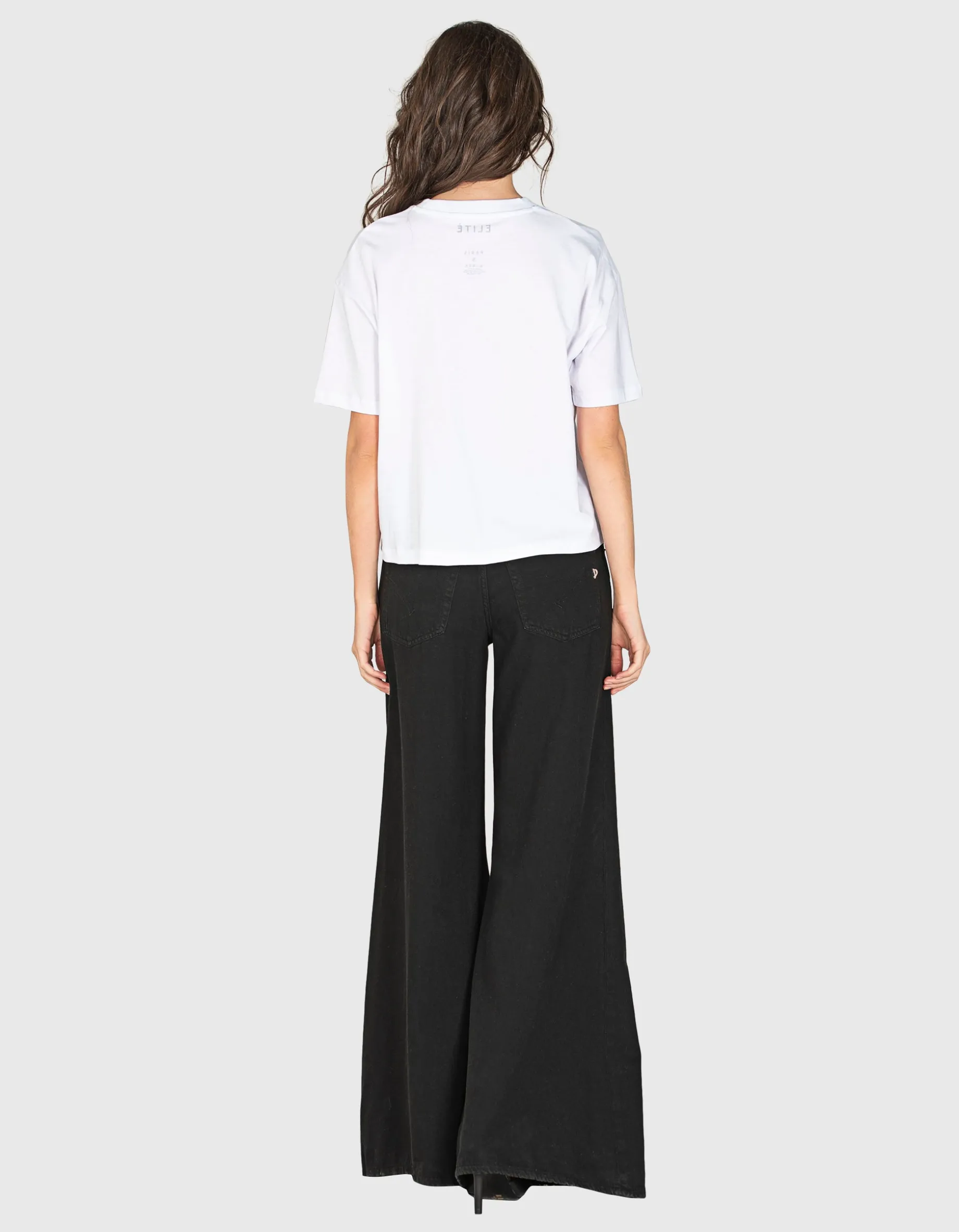 Wide-Leg Jeans
