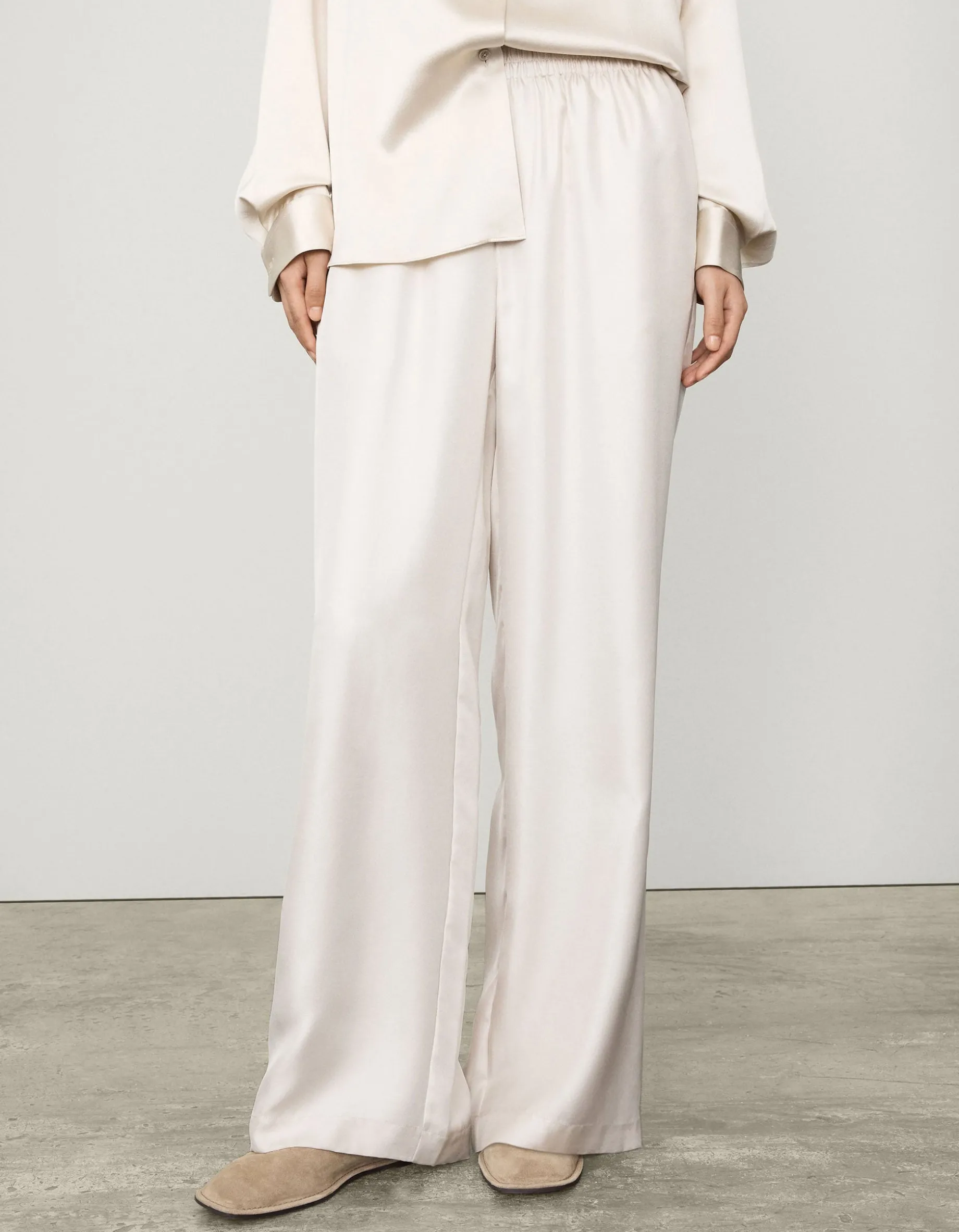 Wide-Leg Seiden-Hose