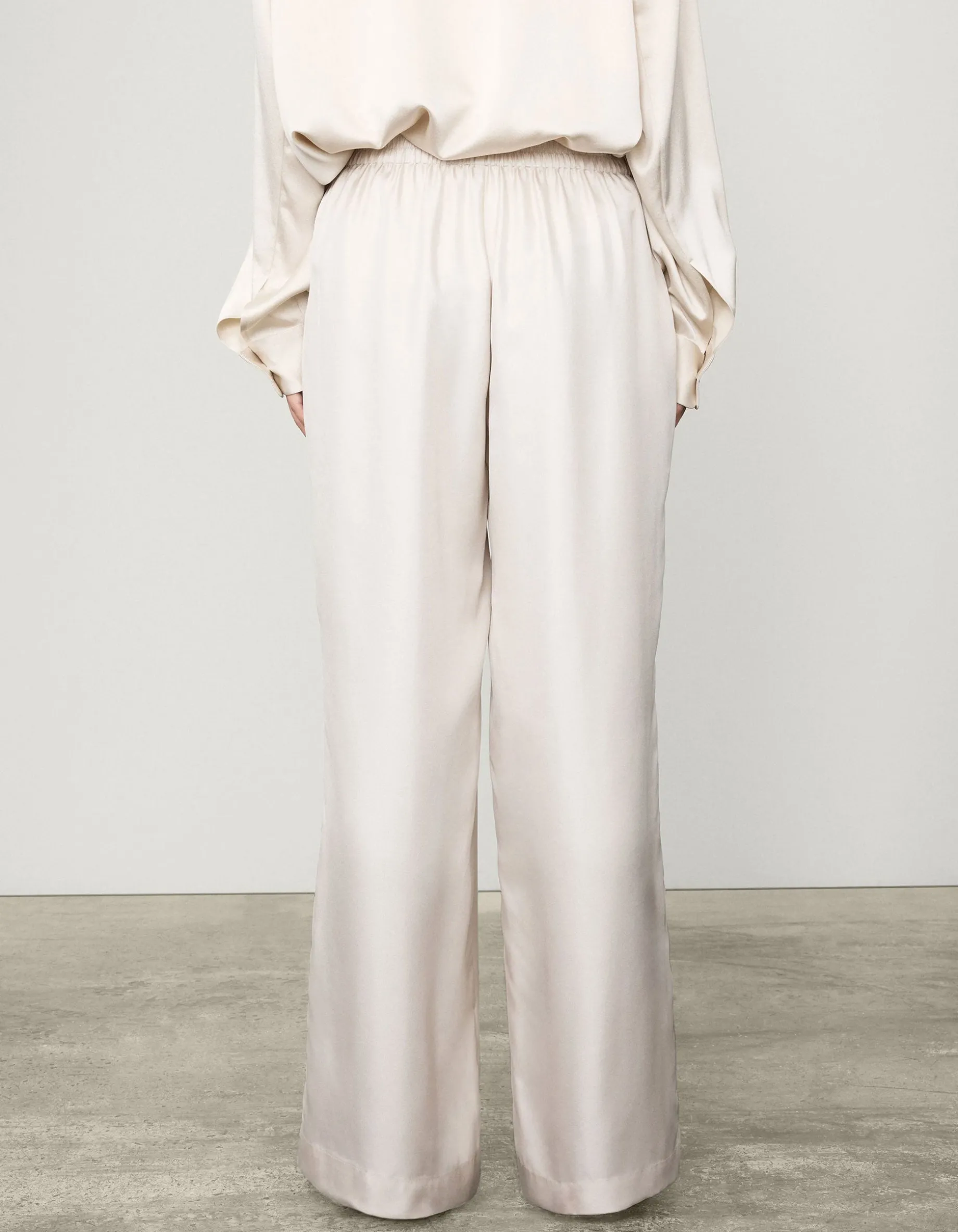 Wide-Leg Seiden-Hose