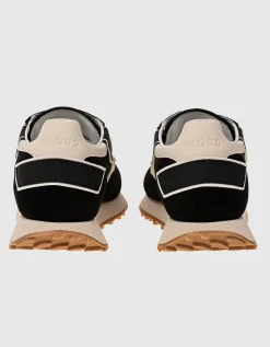 Wildleder-Sneaker mit Mesh-Details
