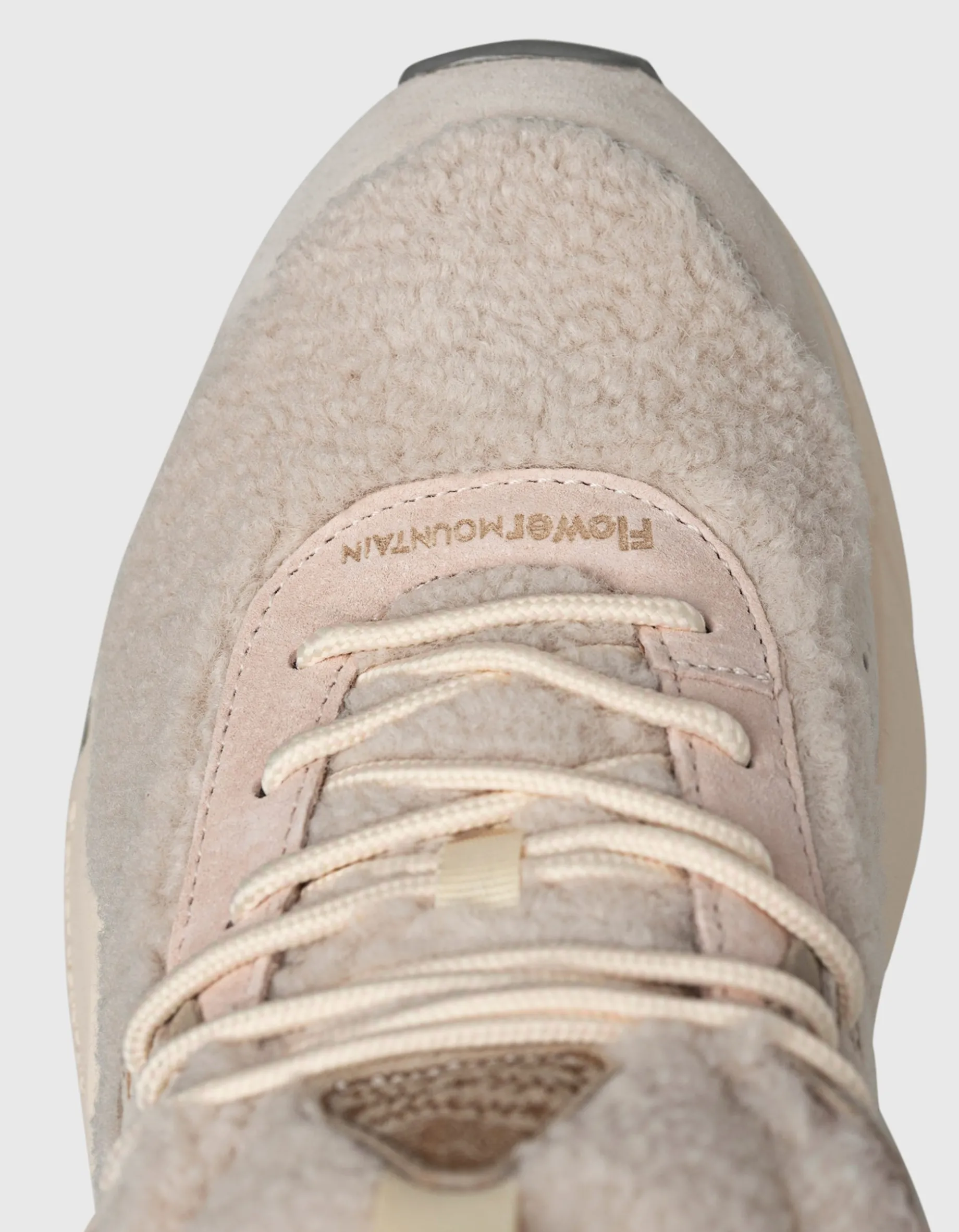 Wildleder-Sneaker mit Teddy-Fell