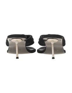 Zehen-Sandalette mit Label-Emblem